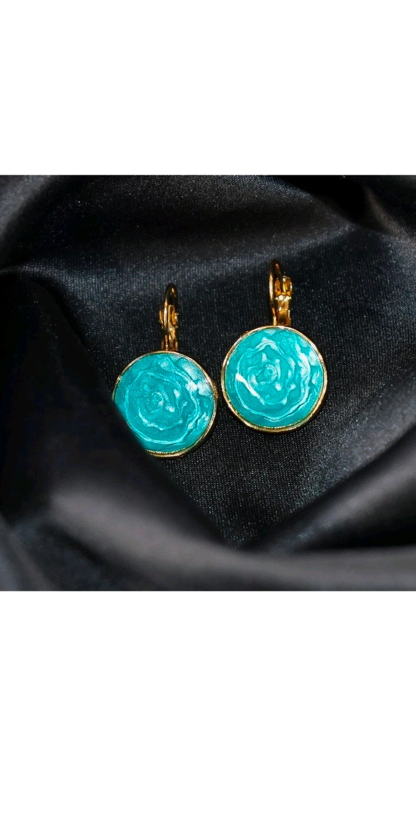 AG fashions Elegant Ear Rings 😻 - Black