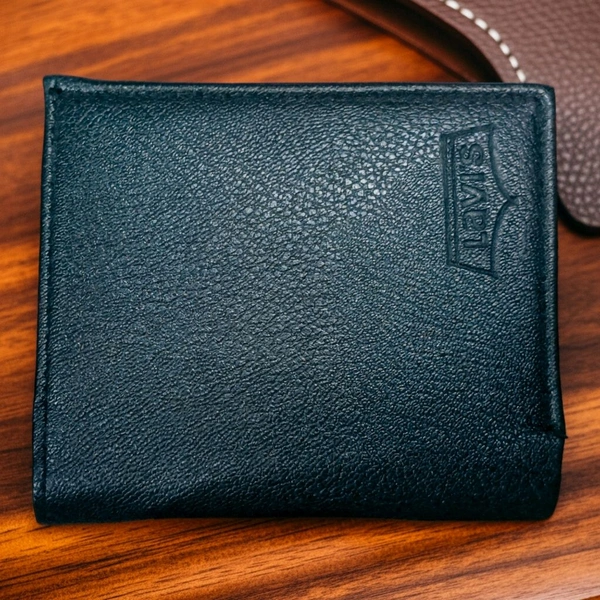 Men's Premium Leather Wallet – Stylish & Durable | Levi's Brand