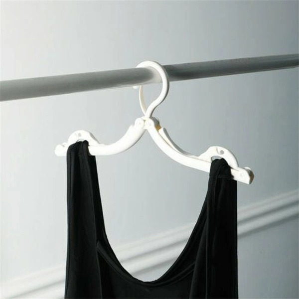 Portable & Foldable Multicolor Plastic Hangers (2pc)