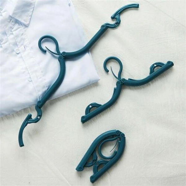 Portable & Foldable Multicolor Plastic Hangers (2pc)