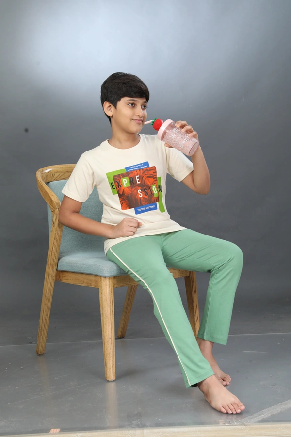 Vee Max Boys Printed Collar Night Suit