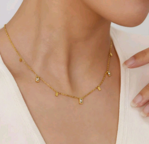 GEOMETRIC CRYSTAL MINIMALIST NECKPIECE ( ANTI-TARNISH STAINLESS STEEL) 