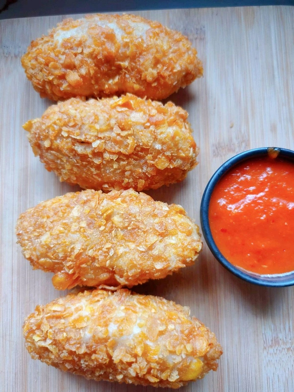 Soya Kurkurey Momos - Obra