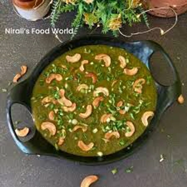 Kaju Palak Masala 