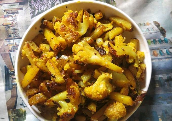 Aaloo Gobhi Bhujiya 