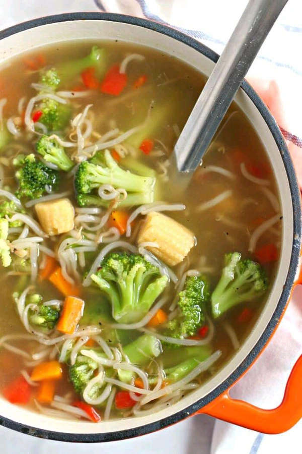Mon- Chow Soup