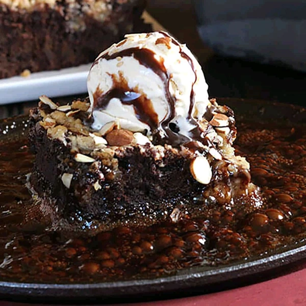 Sizzling Brownie  - Obra