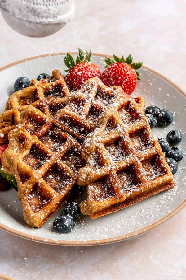 Plain Waffle With Fresh Frutes  - Obra