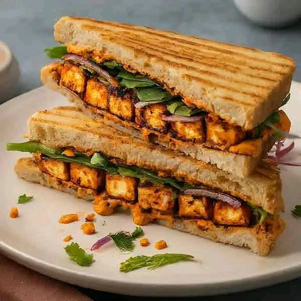 Tandoori Paneer Tikka Sandwich  - Obra