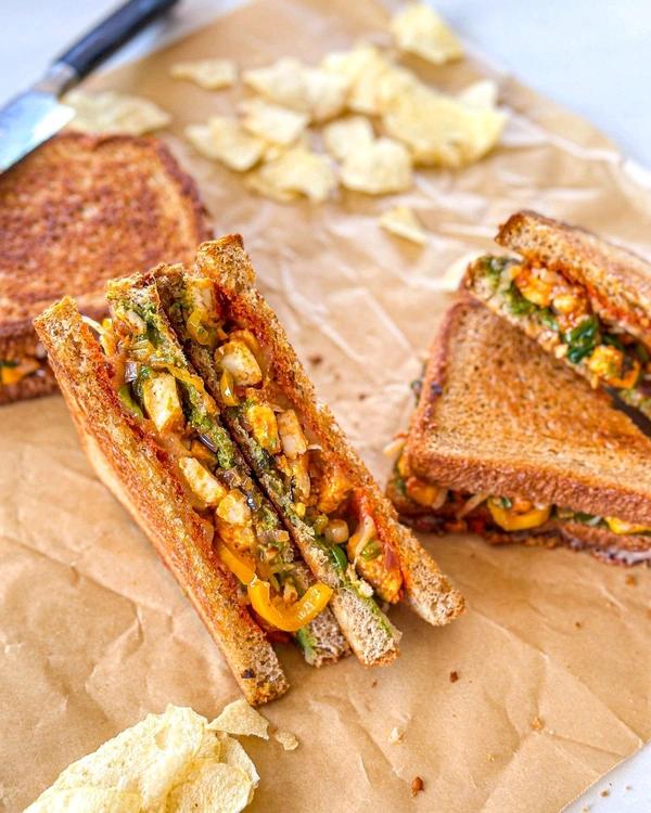 Cheesy Chatpata Paneer Sandwich - 2pcs, Obra