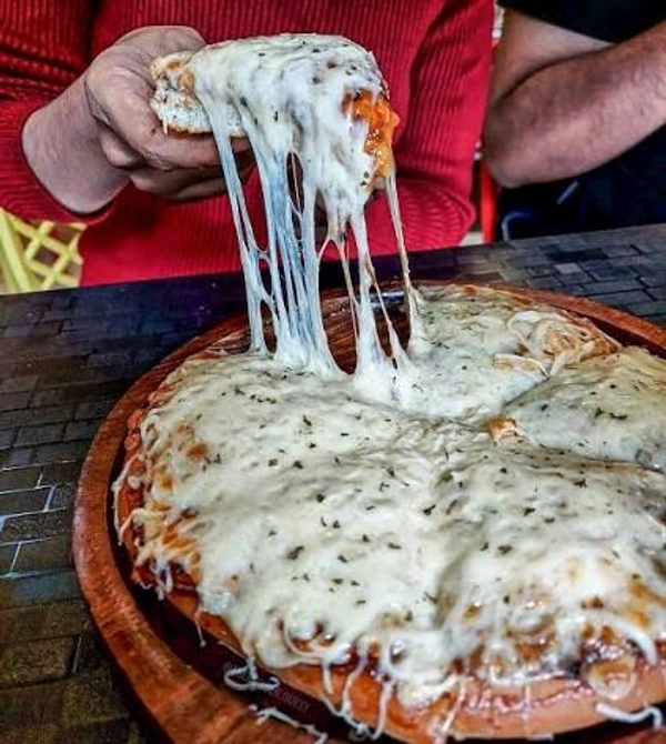 Urban Cheese Burst Pizza - Obra