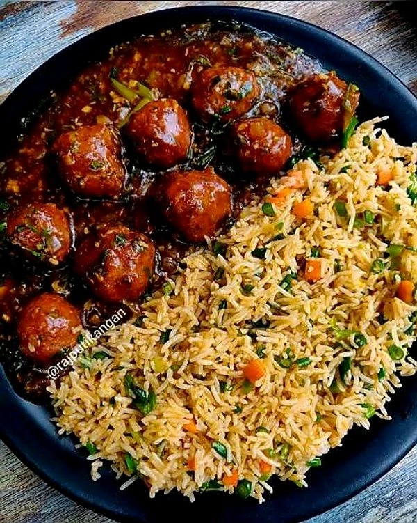 Veg Manchurian With Fried Rice - Obra