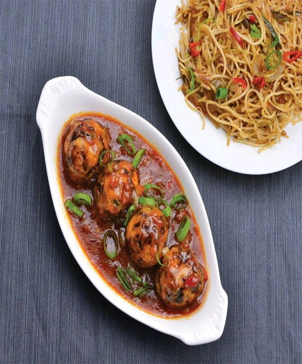 Veg Noodle With Veg Manchurian - Obra