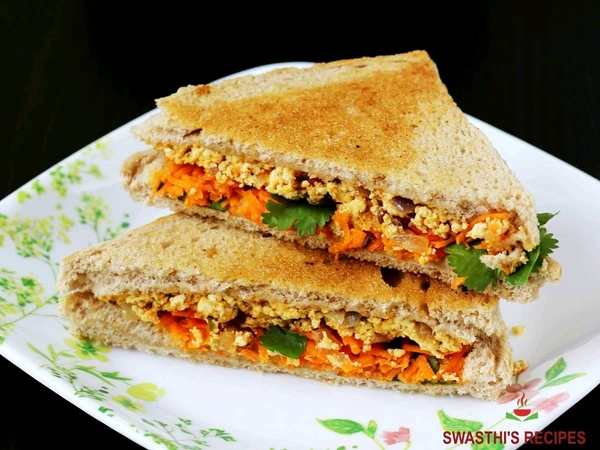 Malai Payaaz Sandwich - half