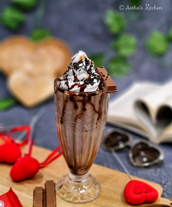 Kit Kat Shake - half