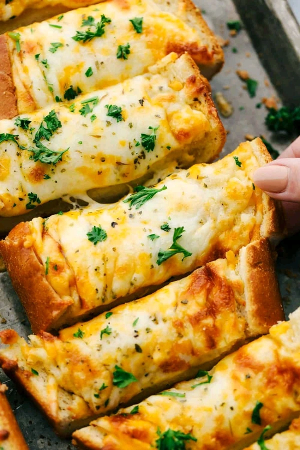Cheese Garlic Bread - half