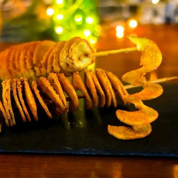 Chilli Garlic Potato Spiral - half