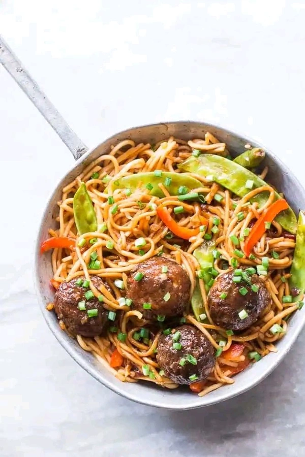 Manchurian Chowmein - half