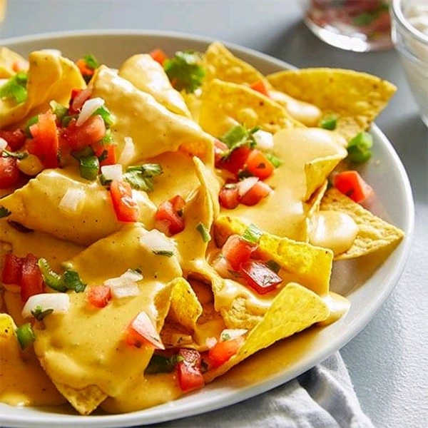 Nachos with Cheese Dip - normal