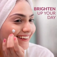 White Tone Face Powder 70g - 75g, Whitetone