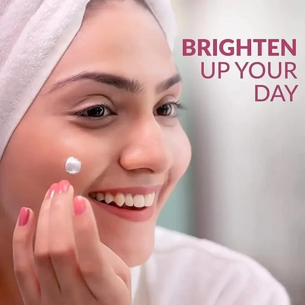 White Tone Face Powder 70g - 75g, Whitetone