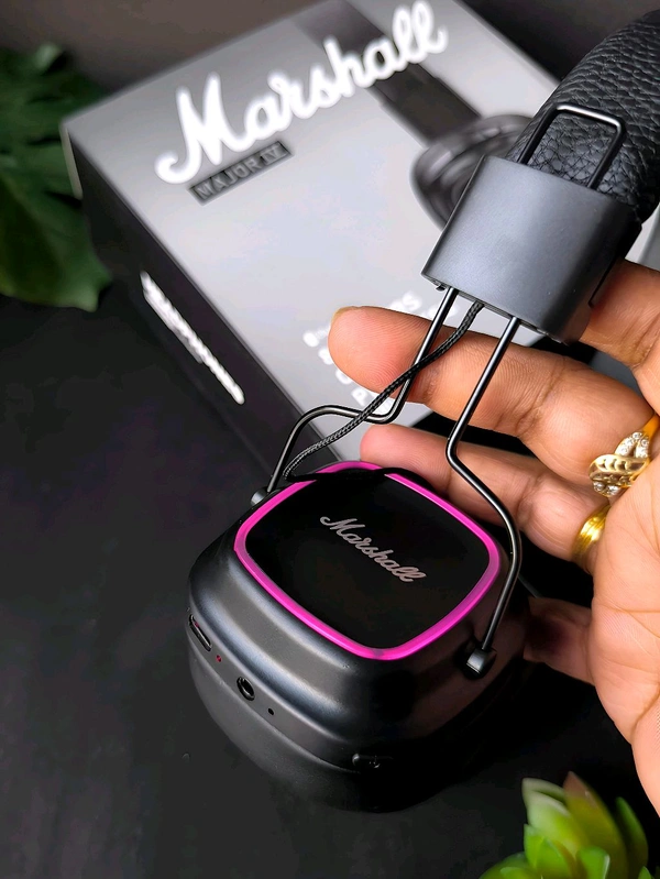 Marshall_ Major 4 Retro Wireless Led Headphones – Deep Bass, Over-Ear Comfort, Wired & Wireless Connectivity, Long Battery Life (Pack of 1) - Black