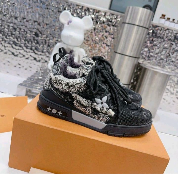 Louis_ Vuitton_ Skate Diamond Sneaker for Men - Black, 42