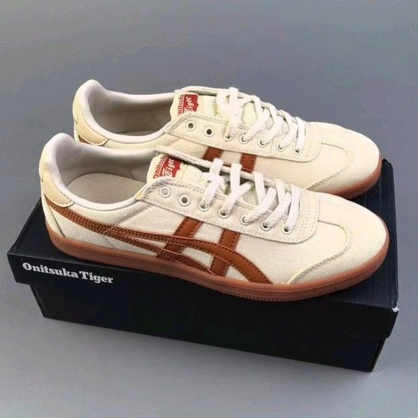 Onitsuka_ Tiger Tokuten Cream/Caramel For Men - Cream, 44