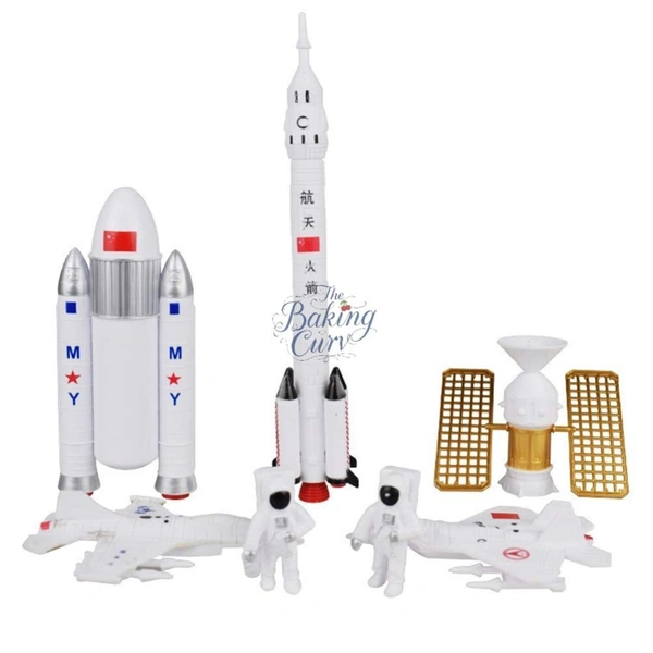 "Space Astronaut Cake Topper Set – 7 Pcs Decorative Figurines for Galaxy Theme Cakes & Parties"