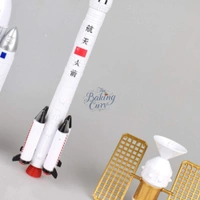 "Space Astronaut Cake Topper Set – 7 Pcs Decorative Figurines for Galaxy Theme Cakes & Parties"