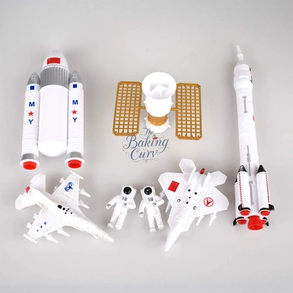 "Space Astronaut Cake Topper Set – 7 Pcs Decorative Figurines for Galaxy Theme Cakes & Parties"