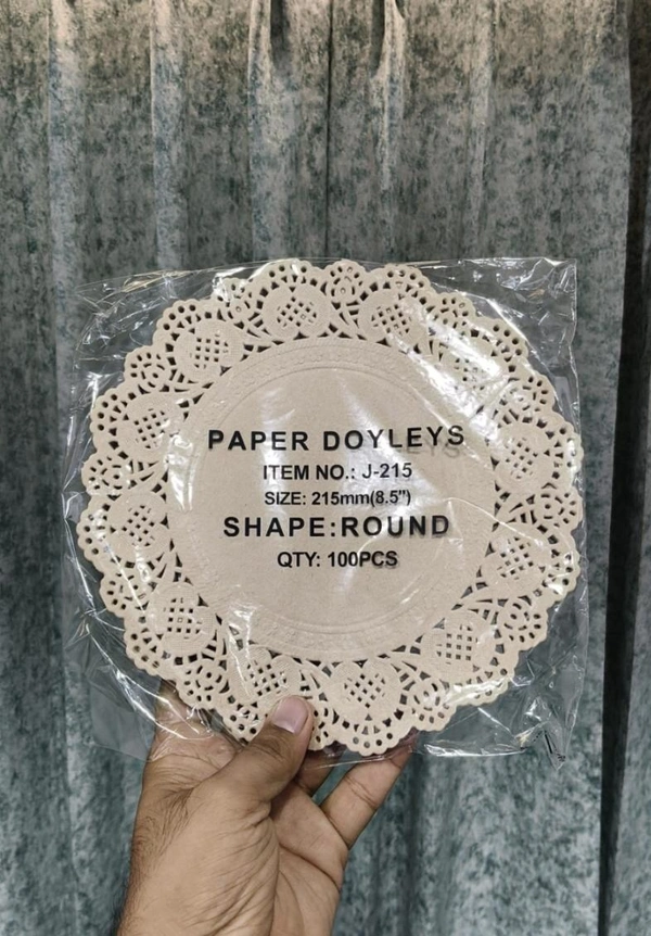 The Baking Curv Paper Doilies | Round Placemats | Decorative Accessories | Disposable Paper Mats Silver Round (Pack of 100) - 5.5 Inch