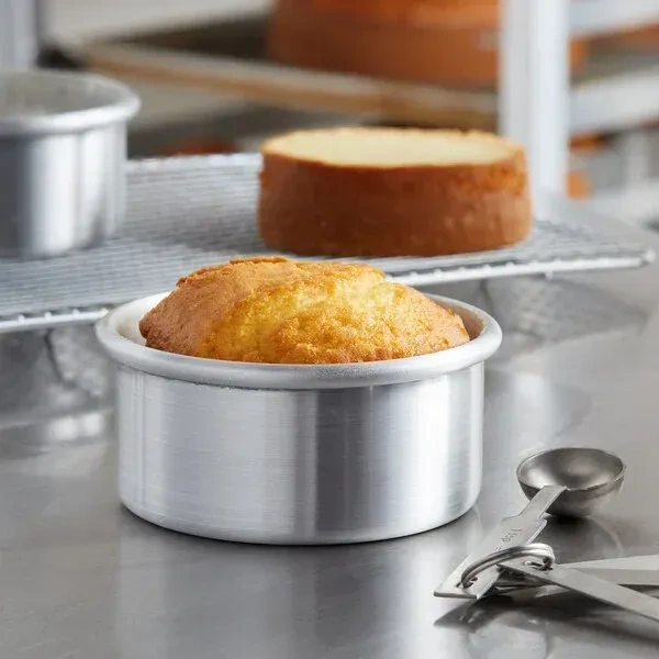 The Baking Curv 4 x 2 Inch Height Premium Silver Aluminum Round Cake Tin – Professional-Grade Bakeware for Perfect Cakes, Cheesecakes, Brownies, Muffins, Pies, Tarts, Gourmet Desserts & More