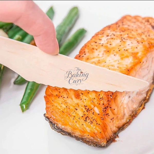 The Baking Curv 160mm Wooden Knife – Disposable, Eco-Friendly Cutlery for Parties & Events - Pack of 50