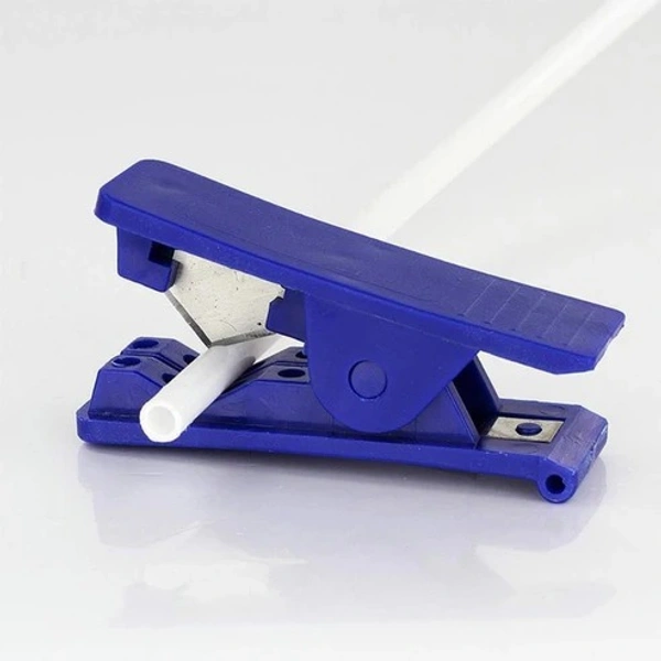 The Baking Curv Dowel Cutter for Cakes – Plastic Cutter Tool for Cake Support Rods & Tiers