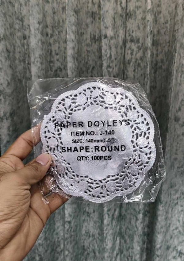 Paper Doilies | Round Placemats | Decorative Accessories | Disposable Paper Mats Silver Round (Pack of 100) - 7.5 Inch