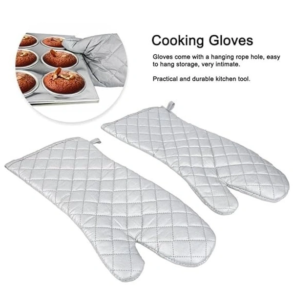 The Baking Curv Silver Baking Oven Gloves for Ideal Use in Homes, Bakeries, Hotels