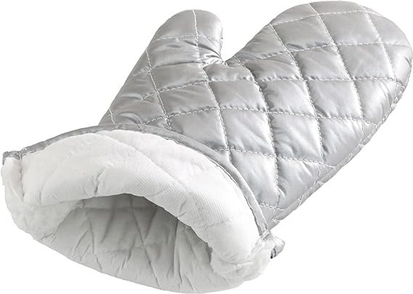 The Baking Curv Silver Baking Oven Gloves for Ideal Use in Homes, Bakeries, Hotels