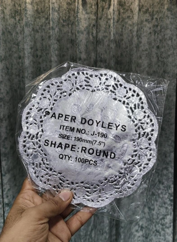 Paper Doilies | Round Placemats | Decorative Accessories | Disposable Paper Mats Silver Round (Pack of 100) - 7.5 Inch