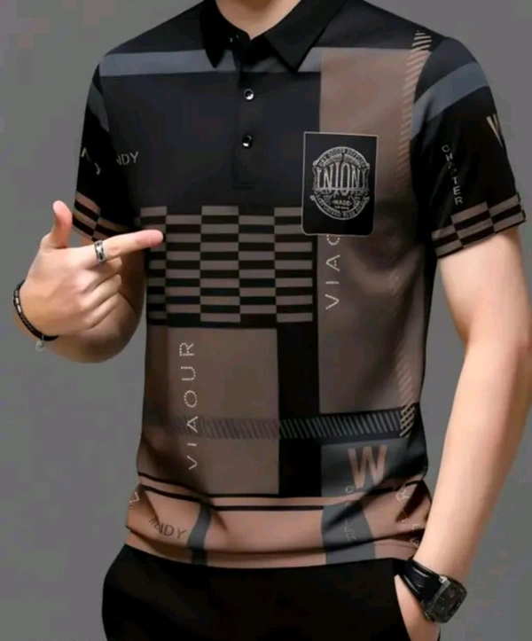 Classic Graphic Prented T-shirt  - M