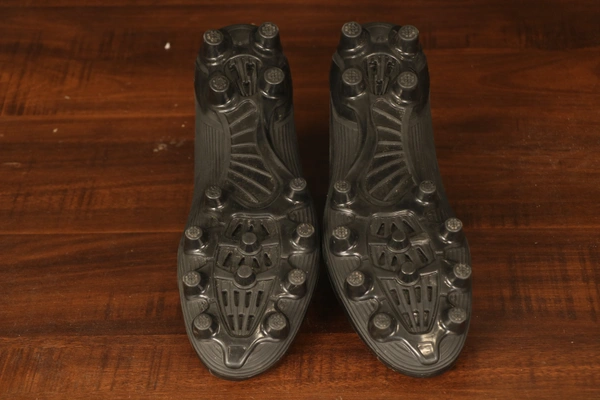 Nivia Airstrike Football Stud with TPU Sole - 5UK, Black & Green