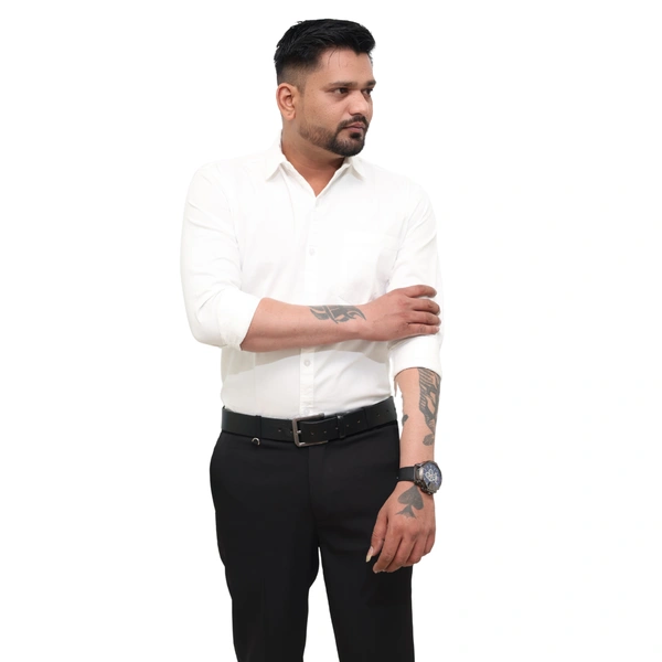 Look Me Apparel Men Solid White Regular Fit Full Sleeve Cotton Blend Formal Shirt with Spread Collar - L, White