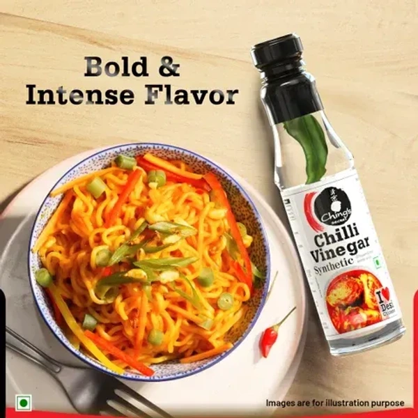 Ching's Secret White Chilli Vinegar with Green Jwala Chilli - 170ml