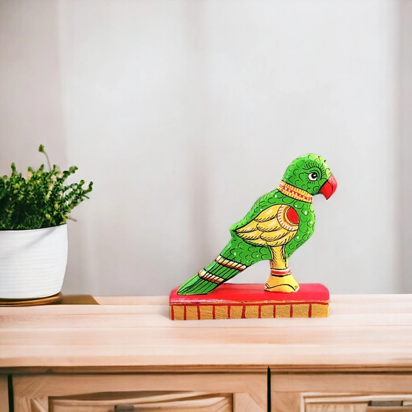 Hand Carved Wooden Parrot | Parrot Showpiece | Quirky Home Decor | Ecofriendly & Sustainable decor - 6 in, 1.5 in, 5 in