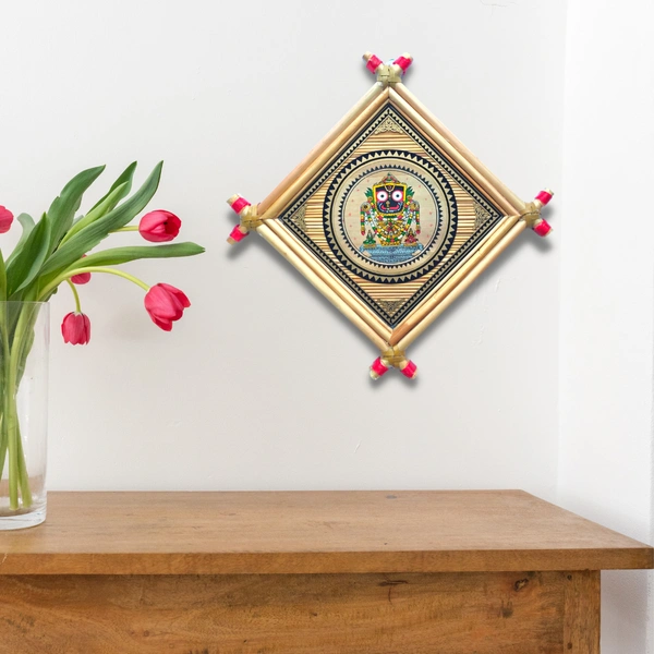 Handprinted Palm Leaf Painting of Lord Jagannath - 0.5 in, 5 in, 5 in