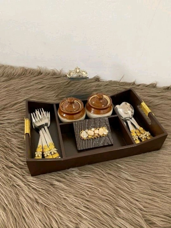 Table Organizer - Rs.1250