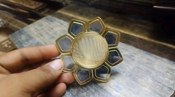 Mirror Tlight Holders