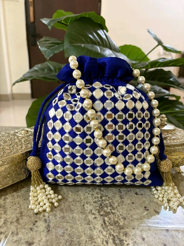 Stunning Mirror Potlis - Guardsman Red