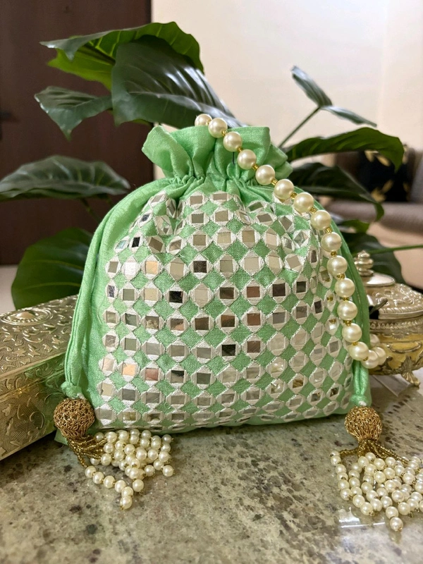 Stunning Mirror Potlis - Guardsman Red