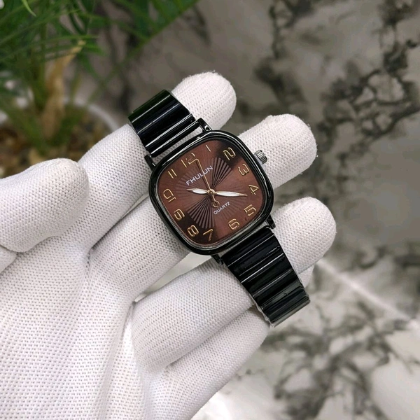 Analog Most Demanded Good Budget Quality Watch With High Quality Strap Best Finishing Body & Case